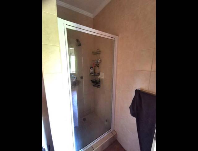 1 BEDROOM PROPERTY TO RENT IN DIE BULT